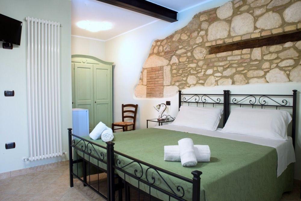 Agriturismo Il Casolare Di Nonno Mario Manoppello Екстериор снимка