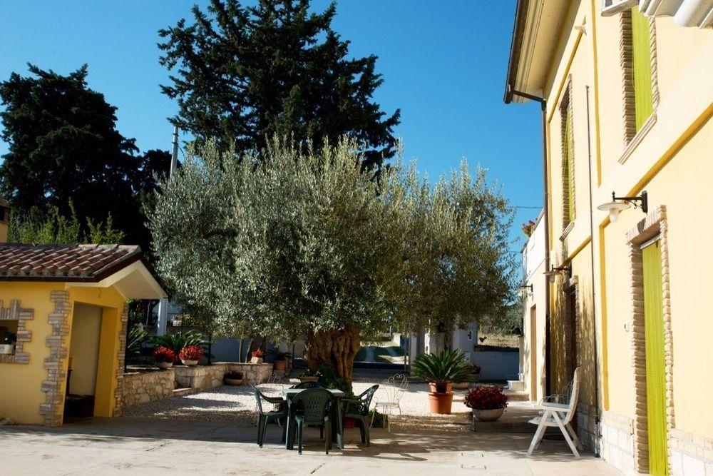 Agriturismo Il Casolare Di Nonno Mario Manoppello Екстериор снимка