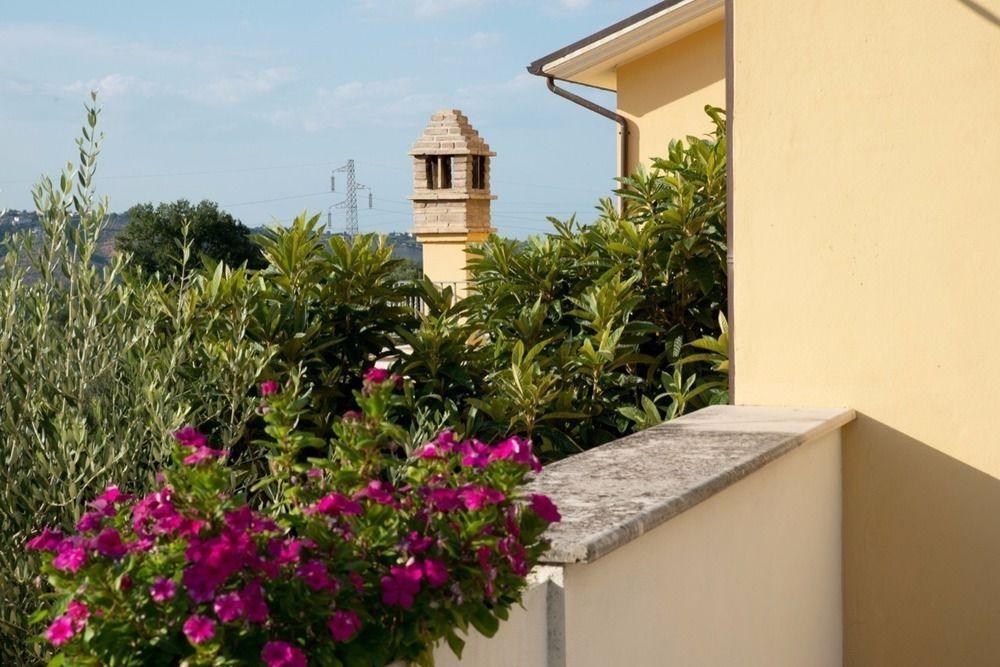 Agriturismo Il Casolare Di Nonno Mario Manoppello Екстериор снимка