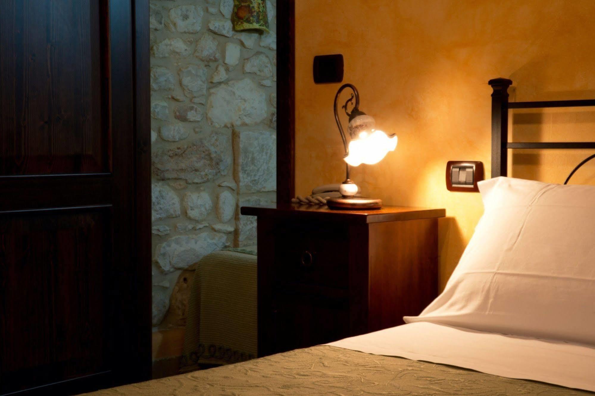 Agriturismo Il Casolare Di Nonno Mario Manoppello Екстериор снимка